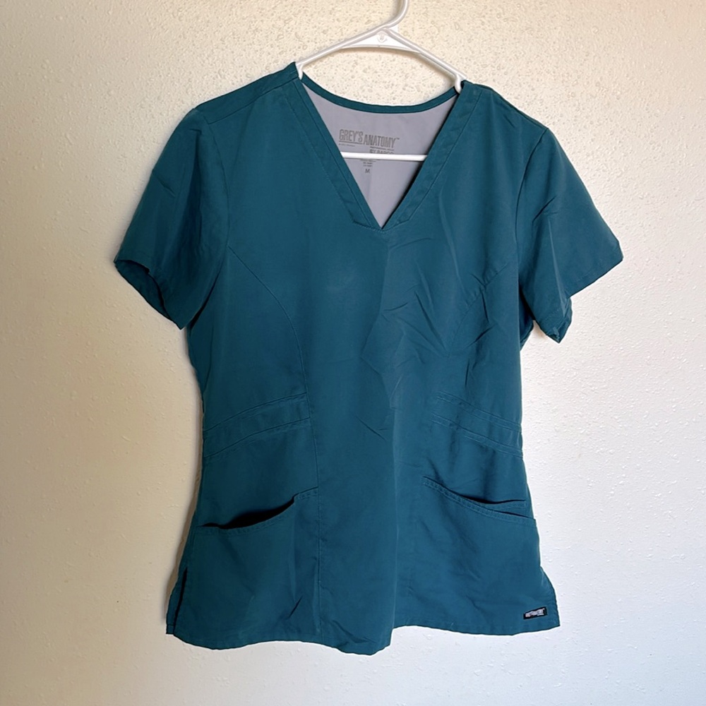 Greys anatomy by barco scrub top.